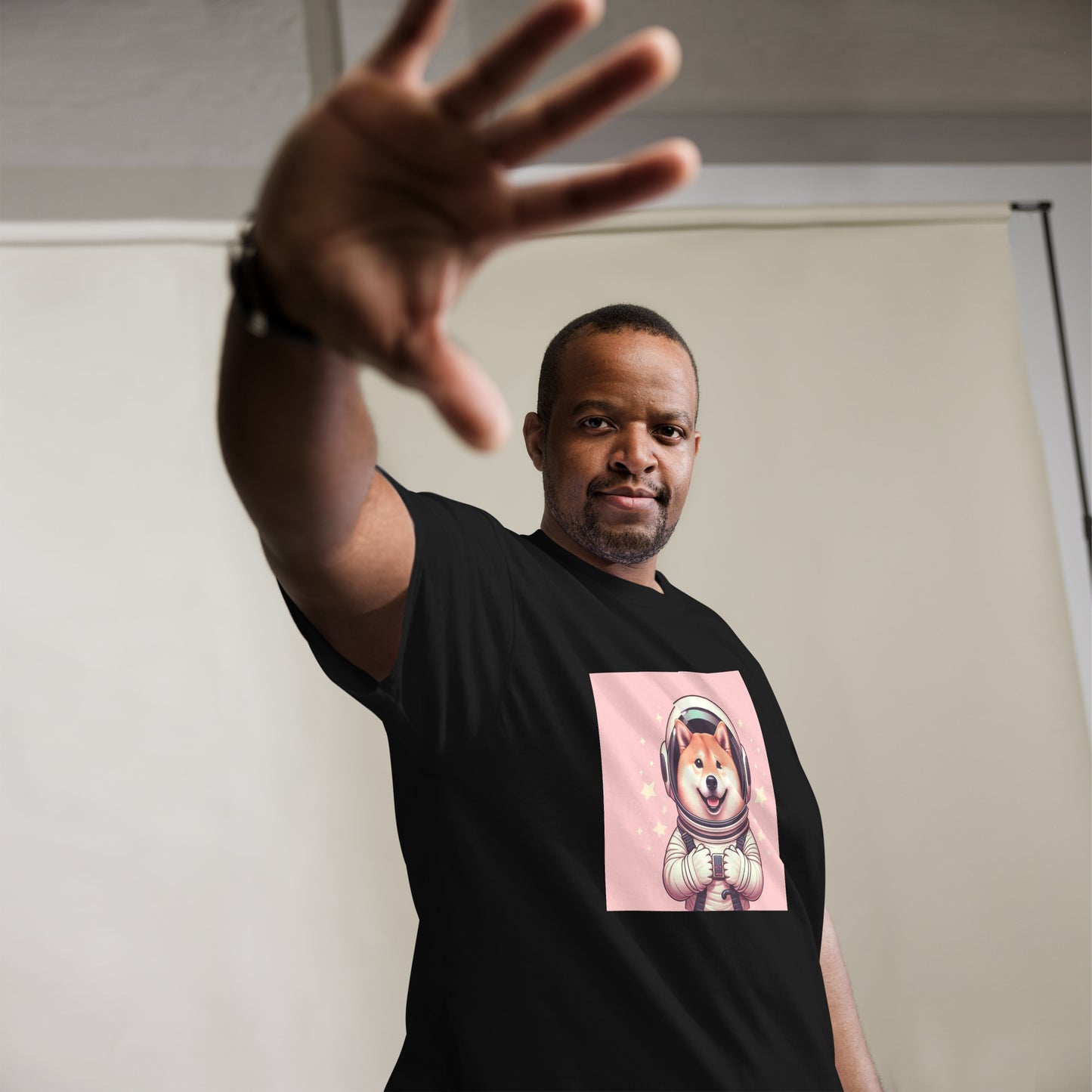 Pink Shiba Atronaut Men's Classic T-Shirt