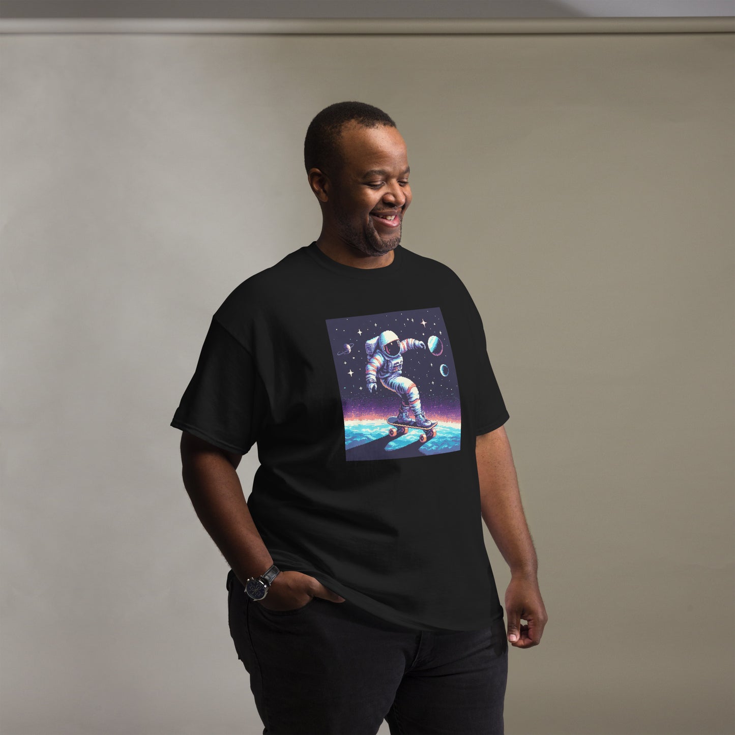 Astronaut Skateboarding In Space Men's Classic T-Shirt