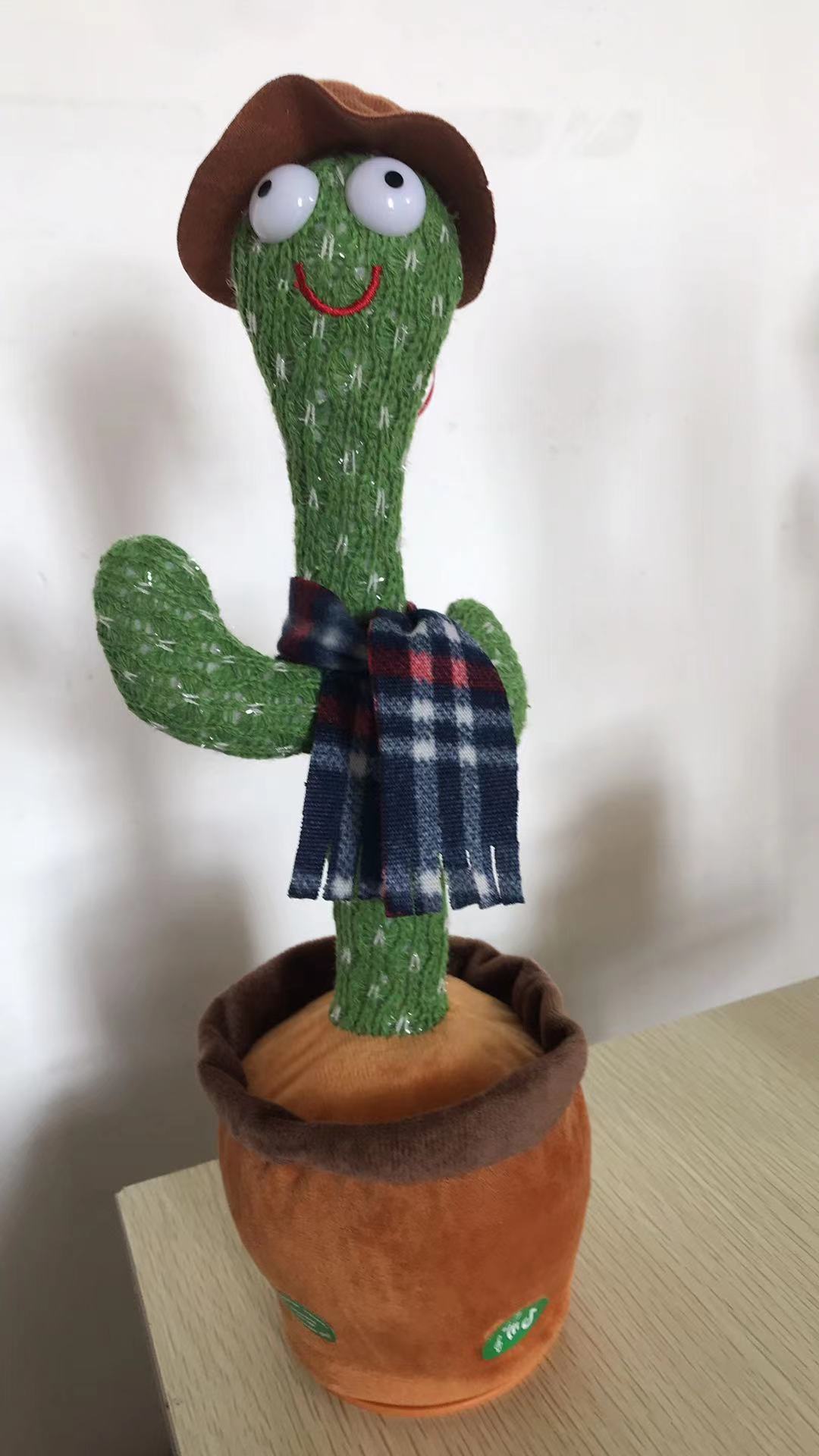 Douyin the same cross-border dancing cactus sand sculpture will twist electric plush toy learn to speak, sing and glow