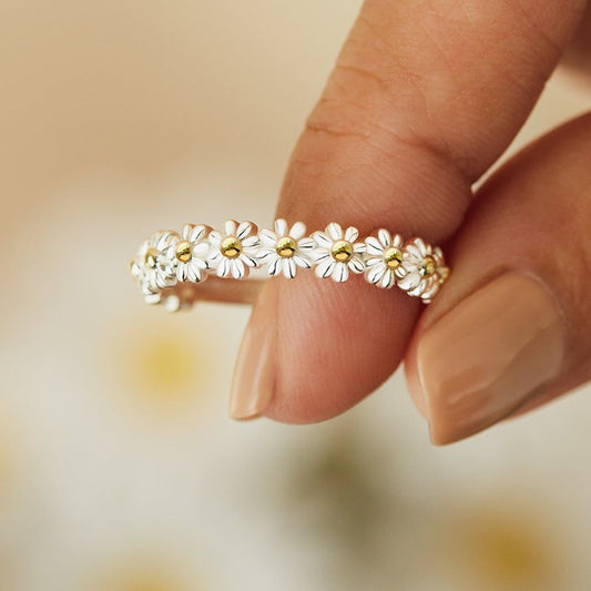 Cute Vintage Daisy Ring
