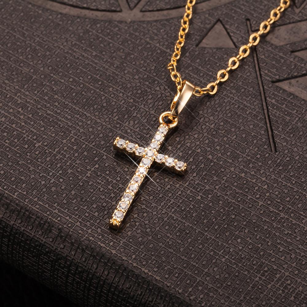 Diamond Plated Cross Pendent For Men/Women